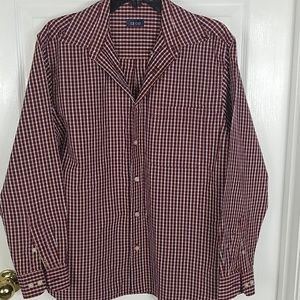 IZOD, Red plaid long sleeve button up shirt. Sz M